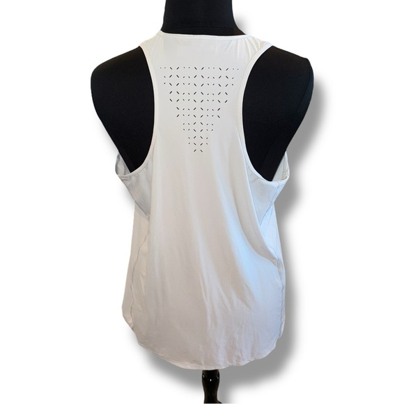 ZELLA Nova Perforated Racerback Tank - Grey Glacier Plus 2X - Picture 4 of 14